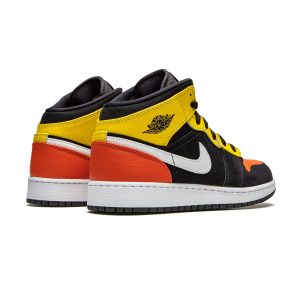 Jordan 1, Air Jordan 1 Mid SE GS 'Amarillo Team Orange'