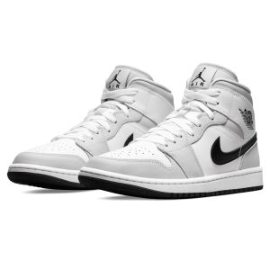 Jordan 1, Air Jordan 1 Mid Wmns 'Light Smoke Grey'