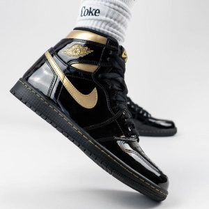 Jordan 1, Air Jordan 1 Retro High OG 'Black Metallic Gold'