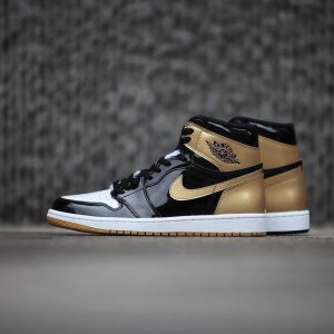 Jordan 1, Air Jordan 1 Retro High OG NRG Gold Toe