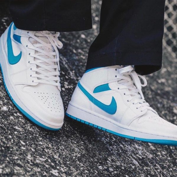 Jordan 1, Air Jordan 1 Wmns Mid 'UNC' White Carolina Blue