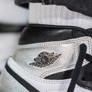 Jordan 1, Air Jordan 1 Wmns Retro High OG 'Silver Toe'