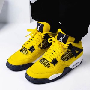 Jordan 4, Air Jordan 4 Retro 'Lightning' 2021