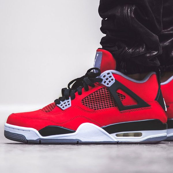 Jordan 4, Air Jordan 4 Retro 'Toro Bravo'