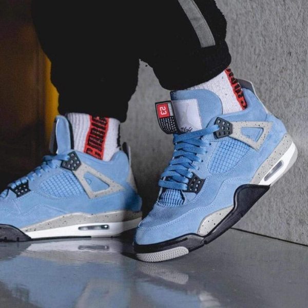 Jordan 4, Air Jordan 4 Retro 'University Blue'