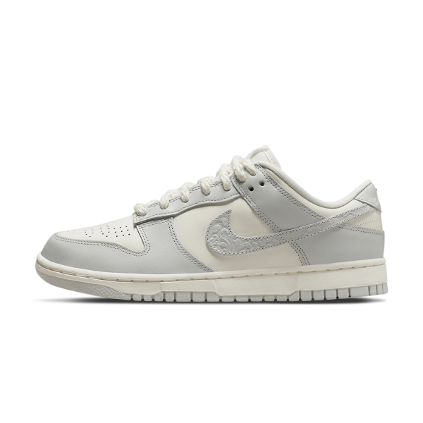 Nike Dunk Trainers, Nike Dunk Low Wmns 'Needlework'