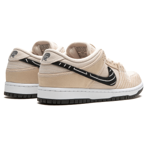 Nike Dunk Trainers, Nike SB Skate Shoes, Nike Dunk SB Low Albino & Preto 'Jiu-Jitsu'