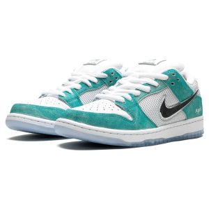 Nike Dunk Trainers, Nike SB Skate Shoes, Nike Dunk SB Low x April Skateboards 'Turbo Green'