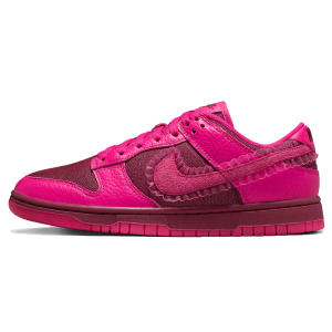 Nike Dunk Trainers, Nike Wmns Dunk Low 'Valentine's Day'