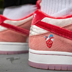 Nike Dunk Trainers, Nike SB Skate Shoes, StrangeLove x Nike Dunk Low SB 'Valentine's Day'