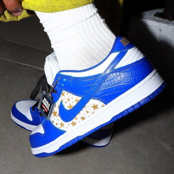 Nike SB Skate Shoes, Supreme x Nike Dunk Low OG SB QS 'Hyper Royal'