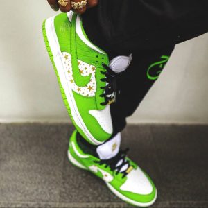 Nike Dunk Trainers, Supreme x Nike Dunk Low OG SB QS 'Mean Green'